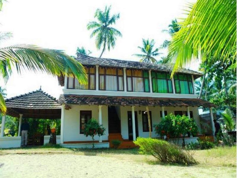 Pozhiyoram Ayurveda Beach Resort アーラップーザ県 エクステリア 写真