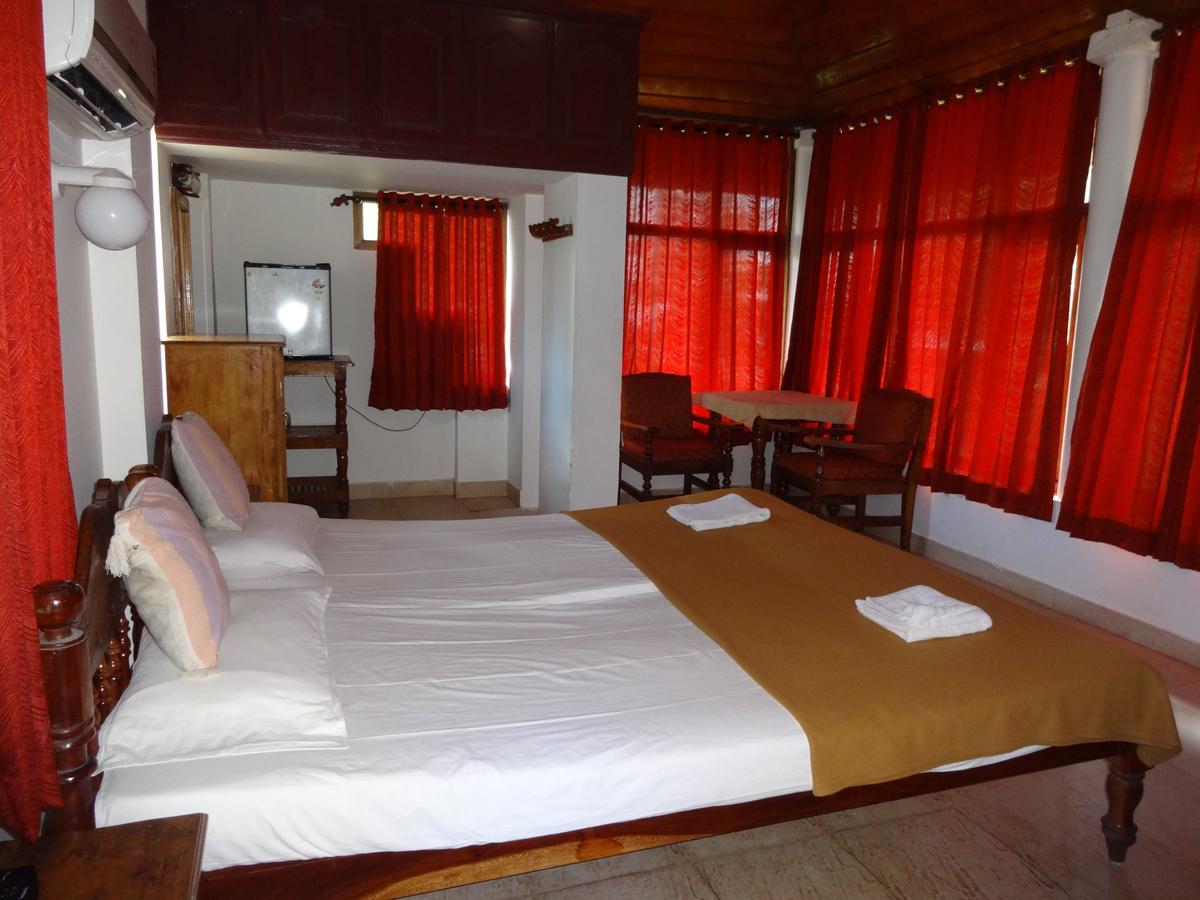Pozhiyoram Ayurveda Beach Resort アーラップーザ県 エクステリア 写真